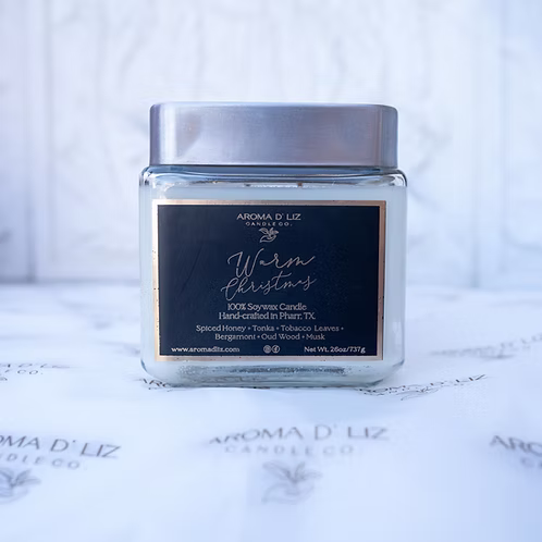 Warm Christmas hand-poured candle by Aroma D'Liz